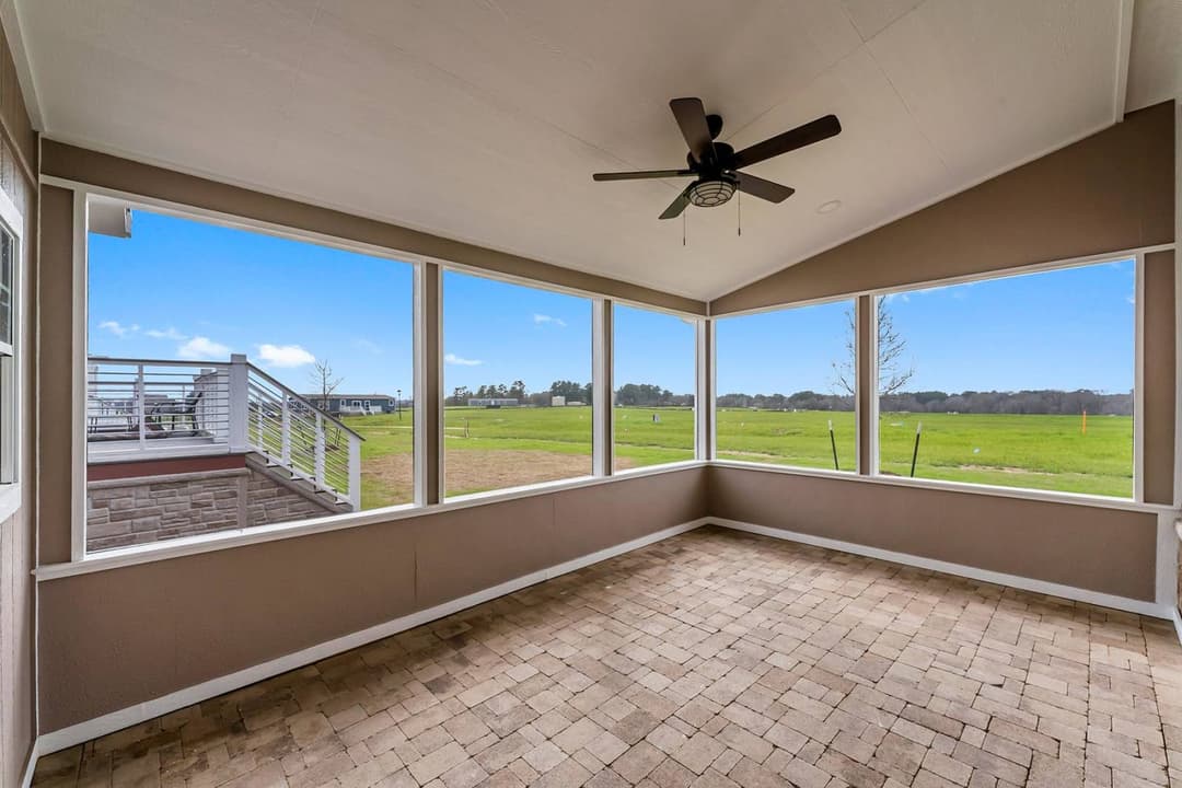 Innovation xl exterior home features