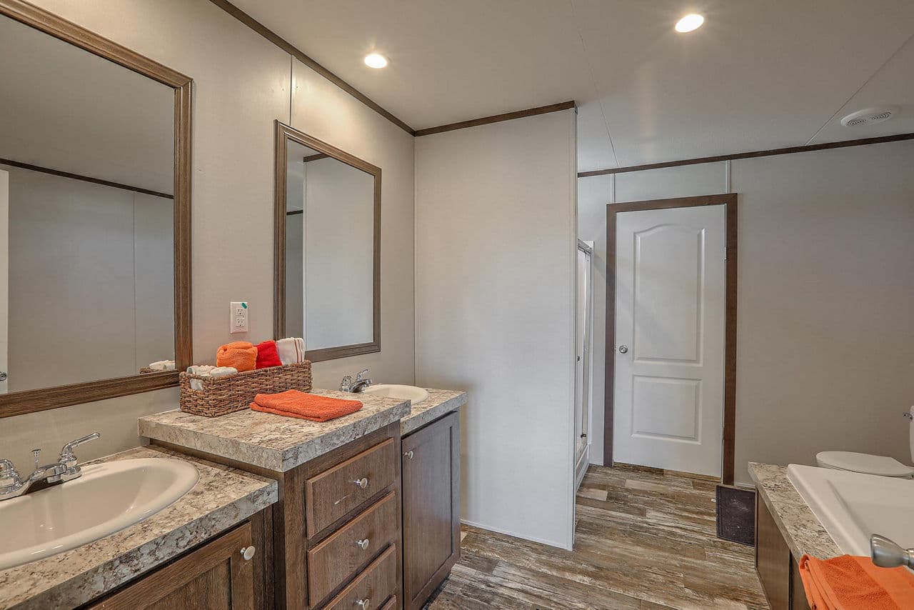 Nm3276l bathroom home features