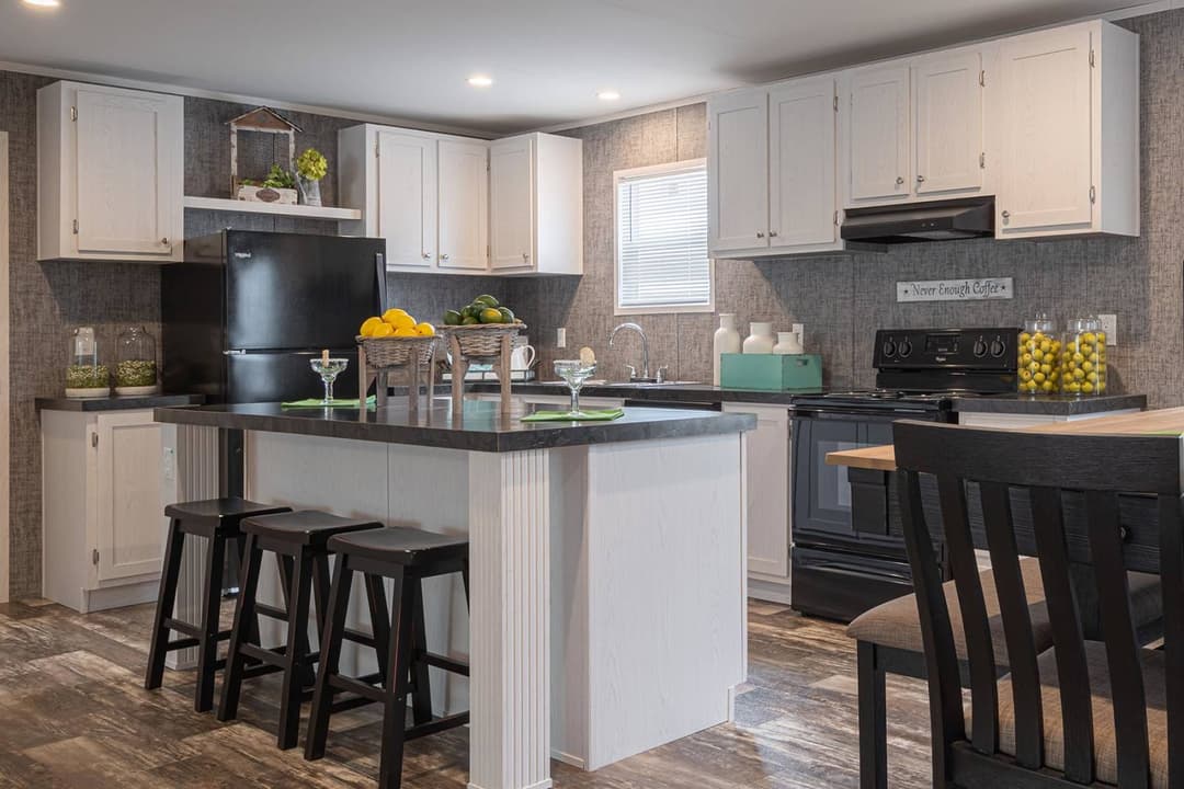 Redman rm3268a kitchen home features