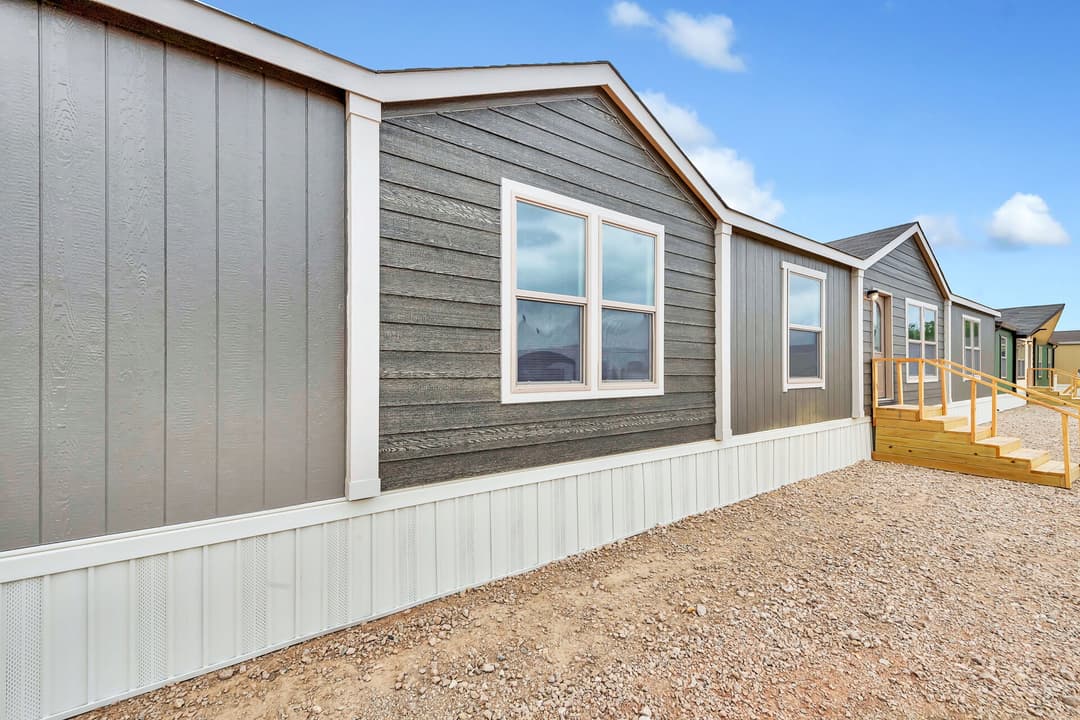 The king hero, elevation, and exterior home features