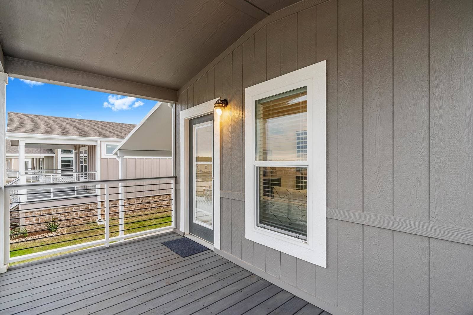 Innovation p exterior home features