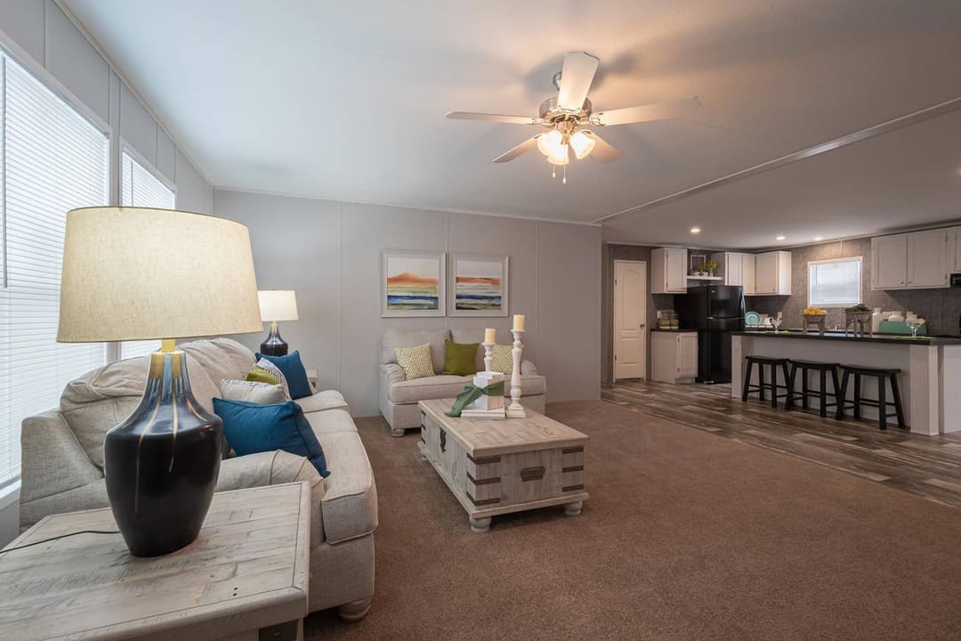 Redman rm3268a interior home features