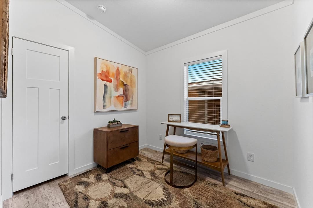 Innovation p bedroom home features
