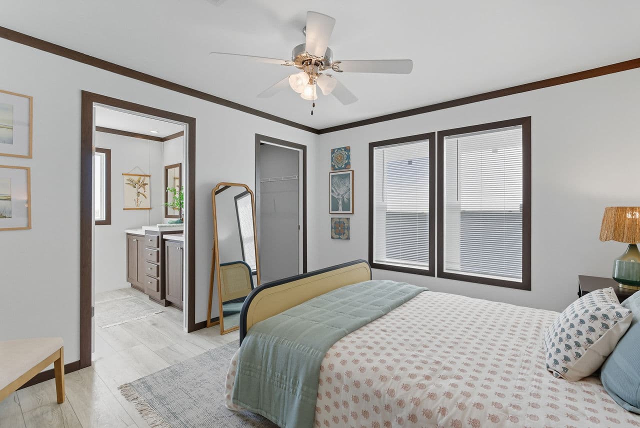 Nm2842j bedroom home features