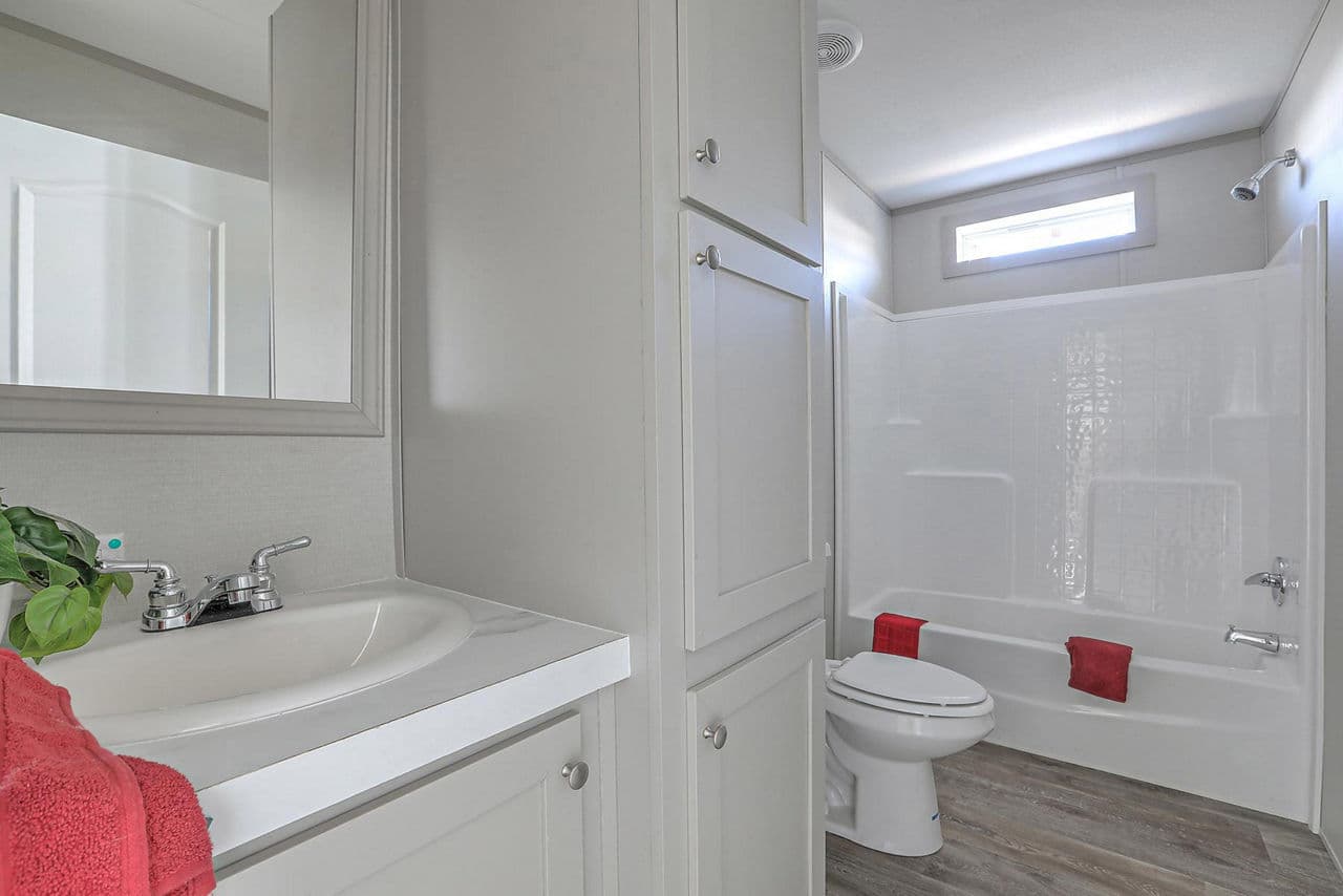 Nm3276k bathroom home features