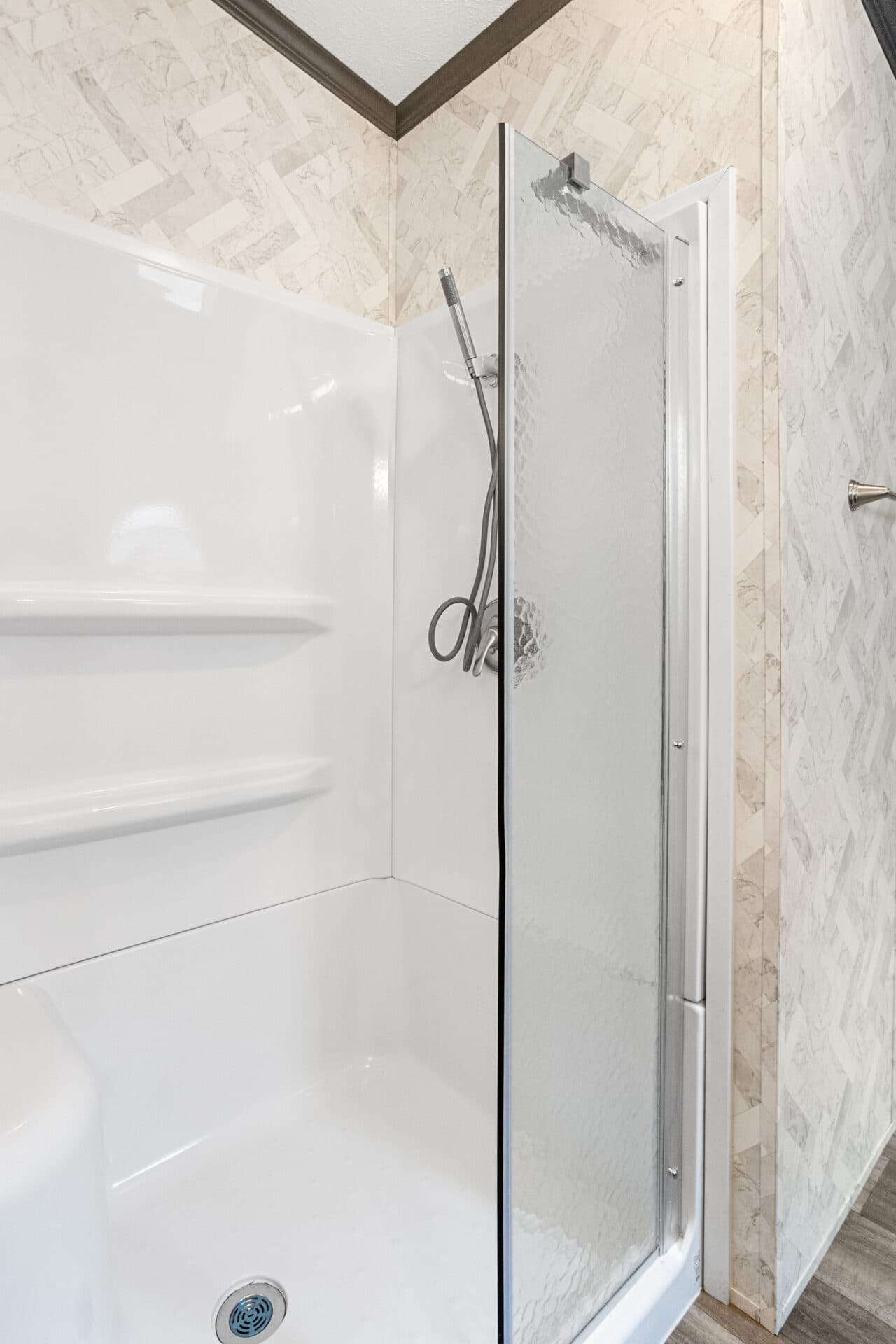 The pawn bathroom home features