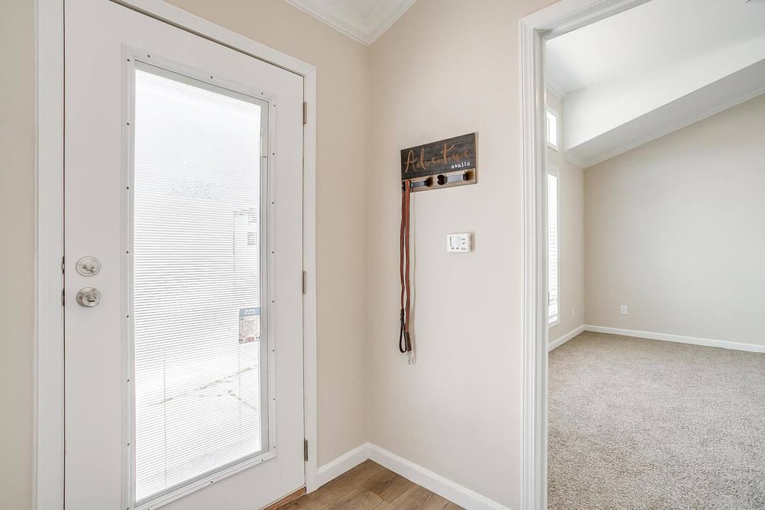 Innovation t interior home features