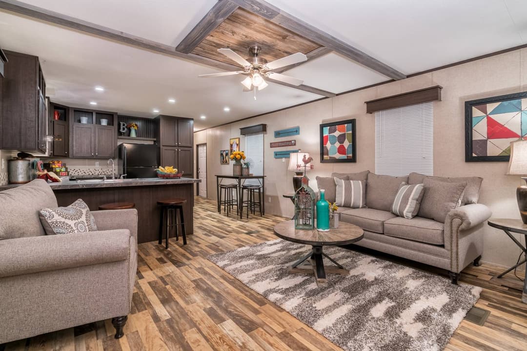 Select cs1676g interior home features