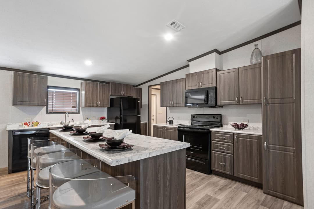 The pawn kitchen home features