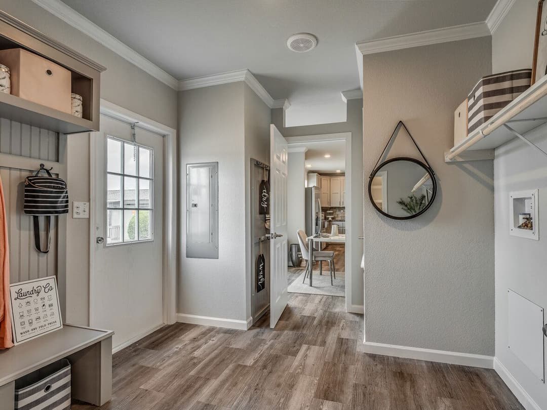 Vintage farmhouse flex 47643a interior home features