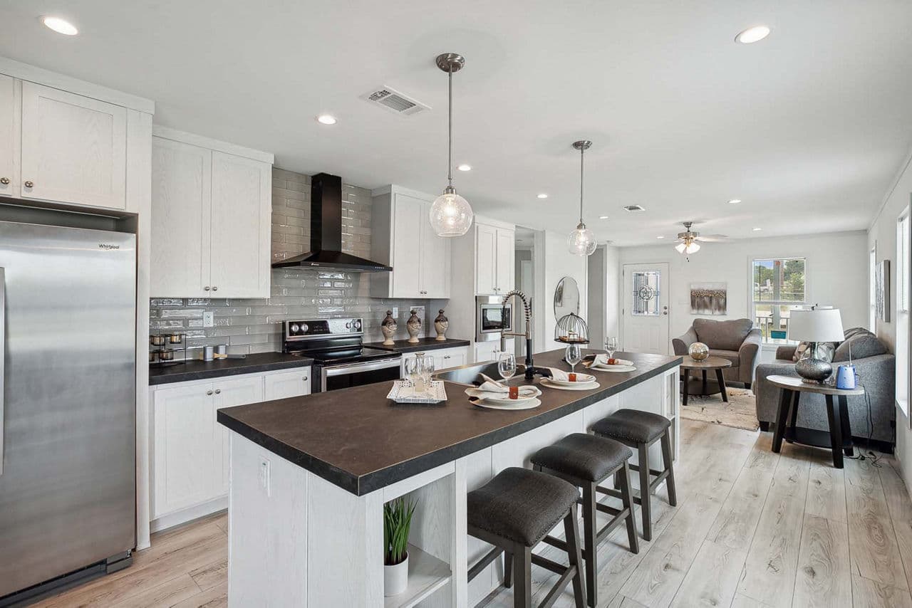Nm2852a kitchen and hero home features