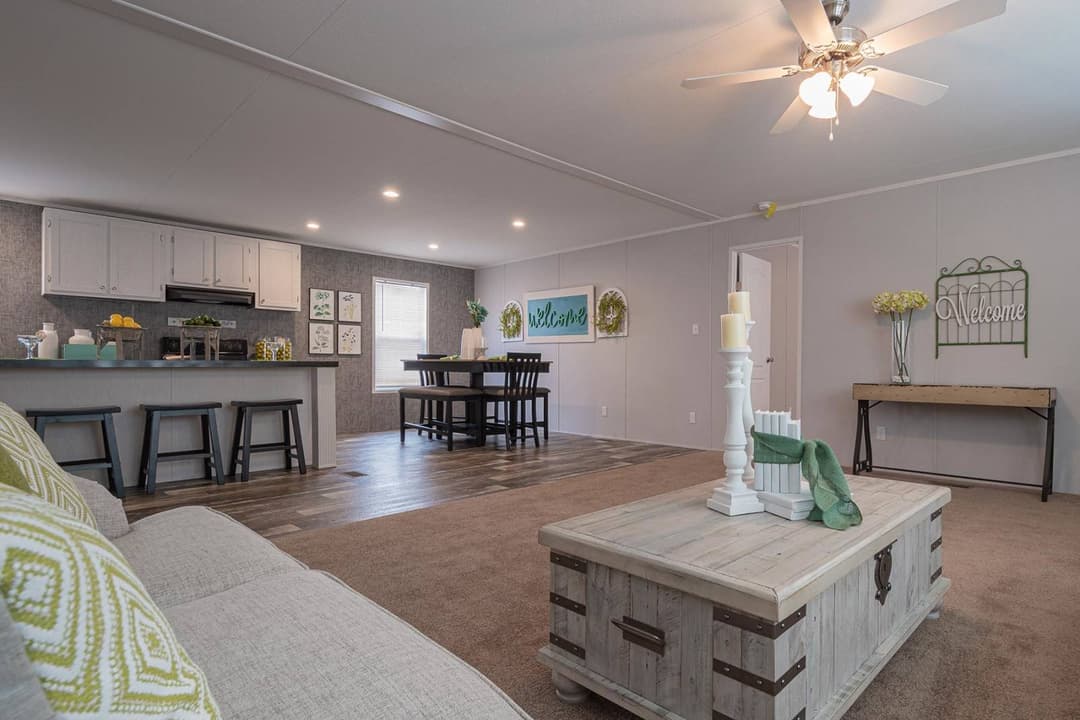 Redman rm3268a interior home features