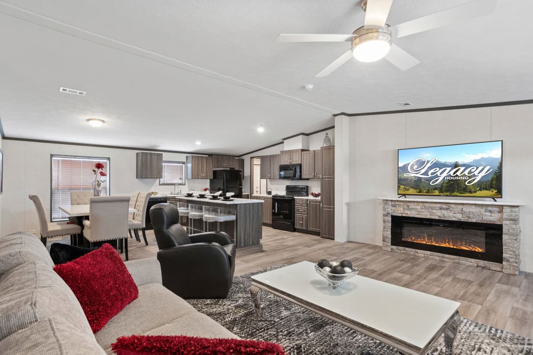 The pawn interior home features