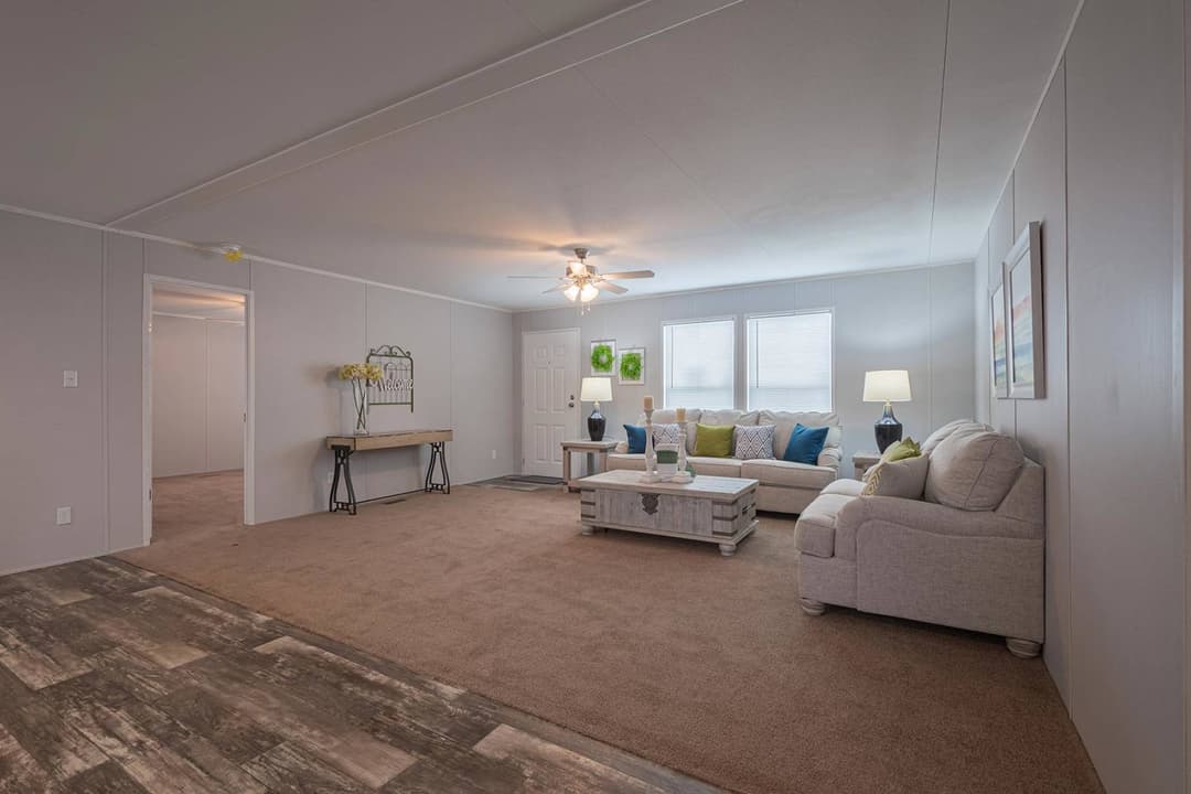 Redman rm3268a interior home features