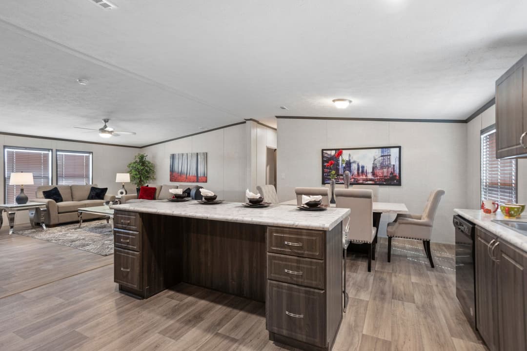 The pawn kitchen home features