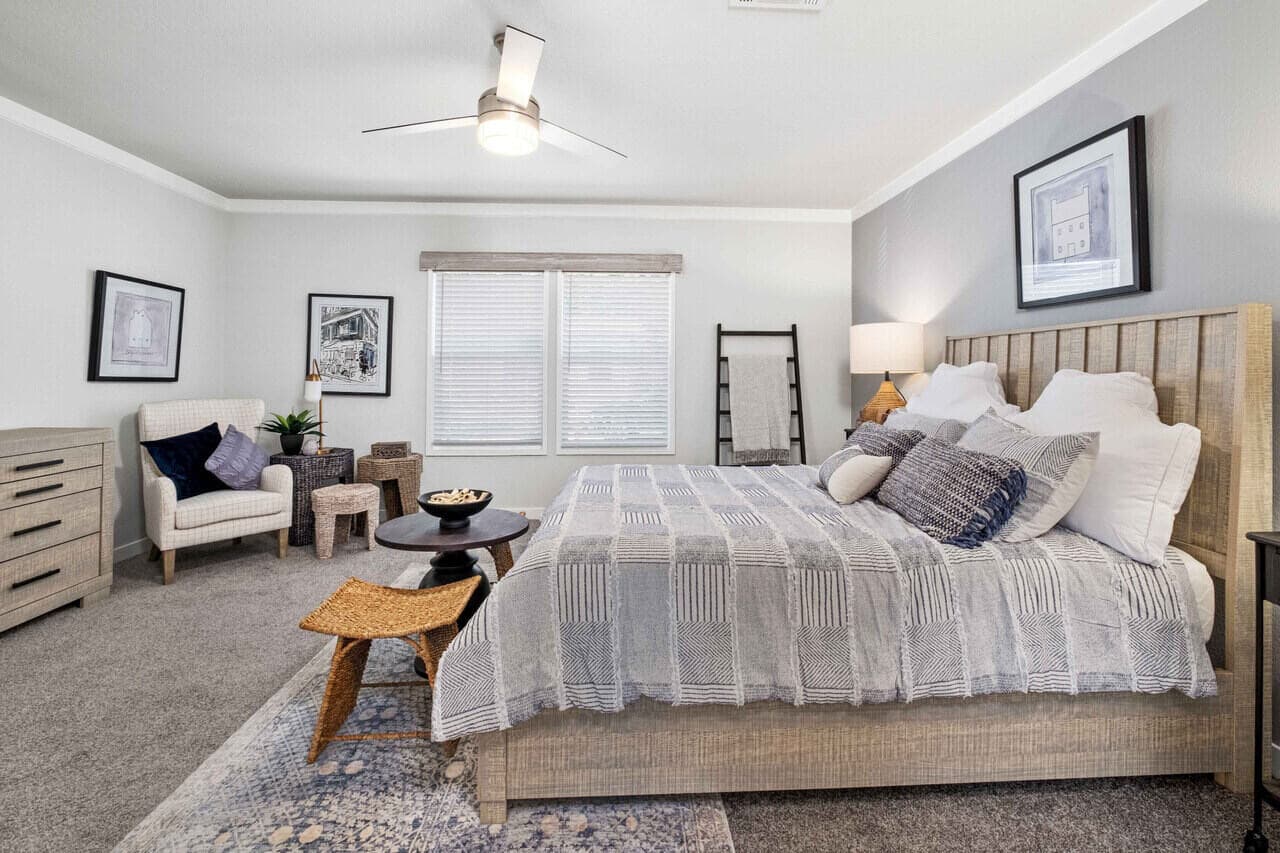 Belterra iii 32764j bedroom home features