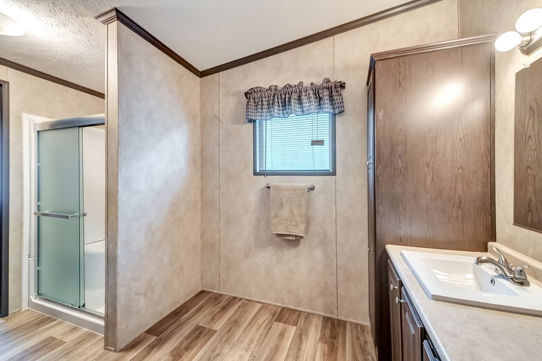 The king bathroom home features