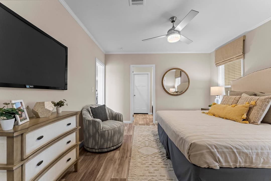 Innovation xl bedroom home features