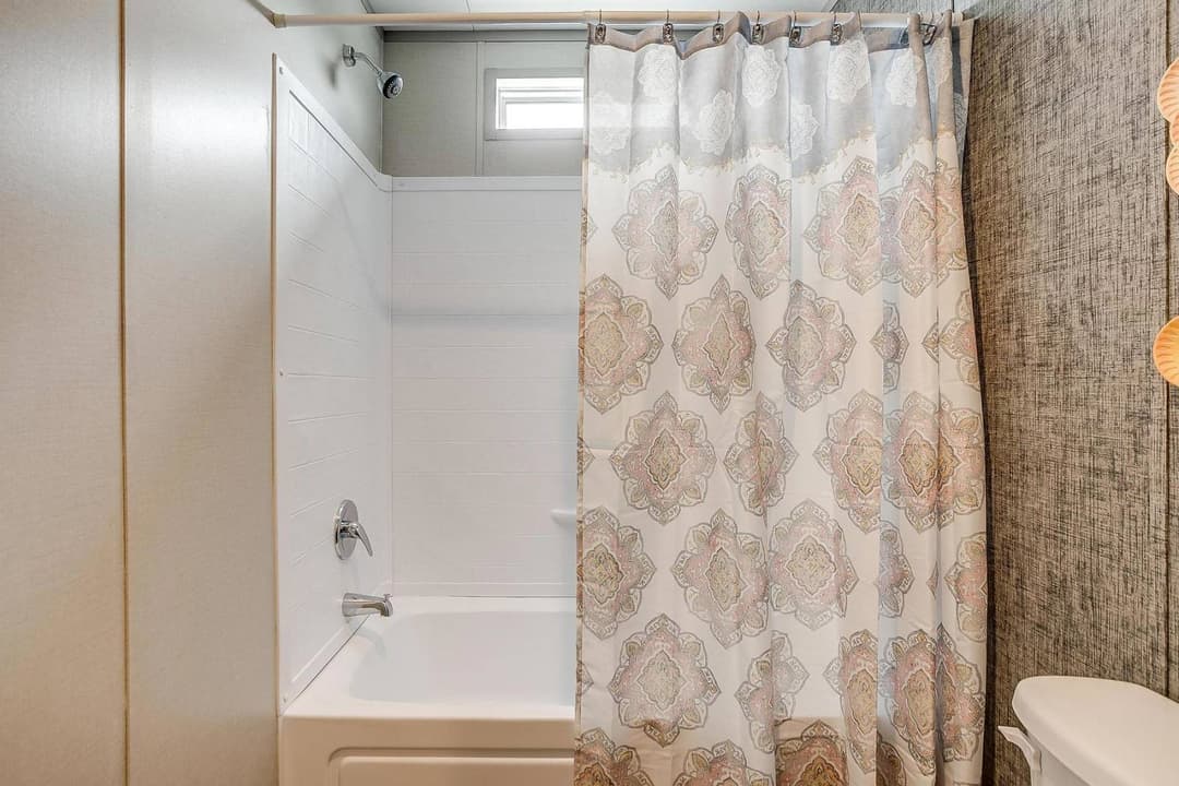 New moon nm3256h bathroom home features