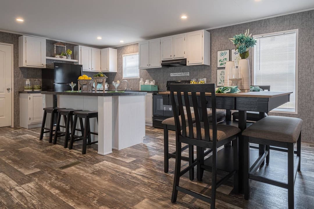 Redman rm3268a kitchen home features