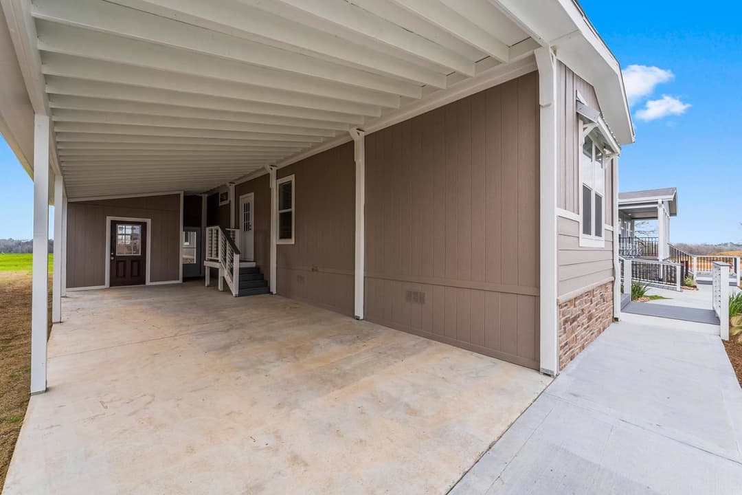 Innovation xl exterior home features