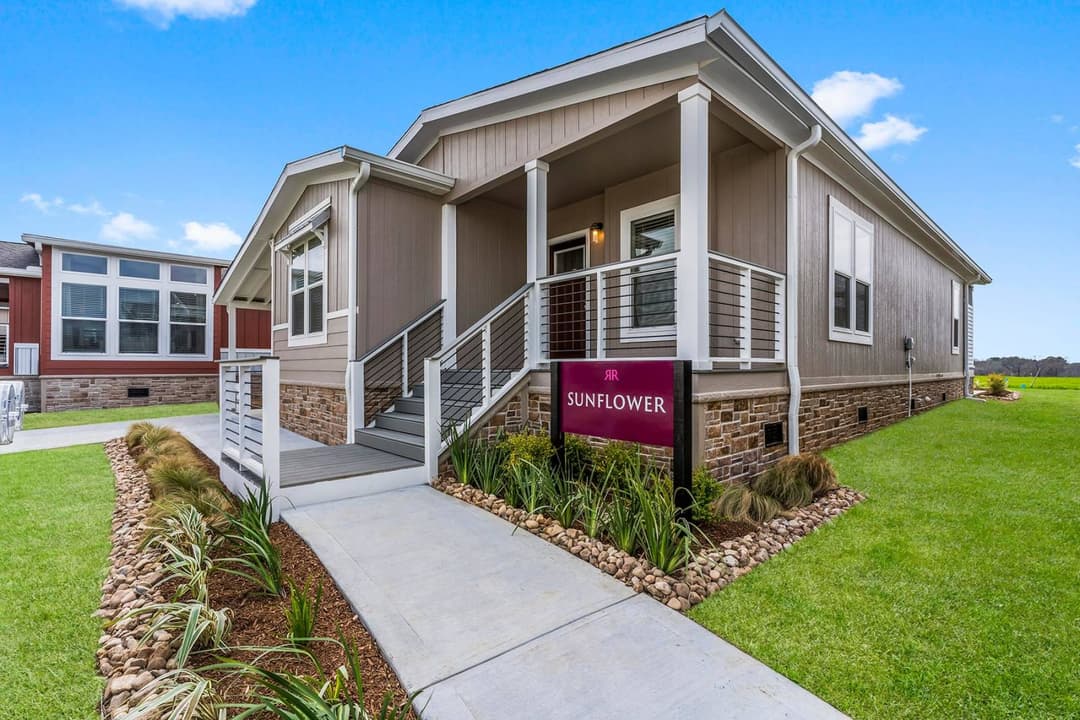 Innovation xl exterior home features