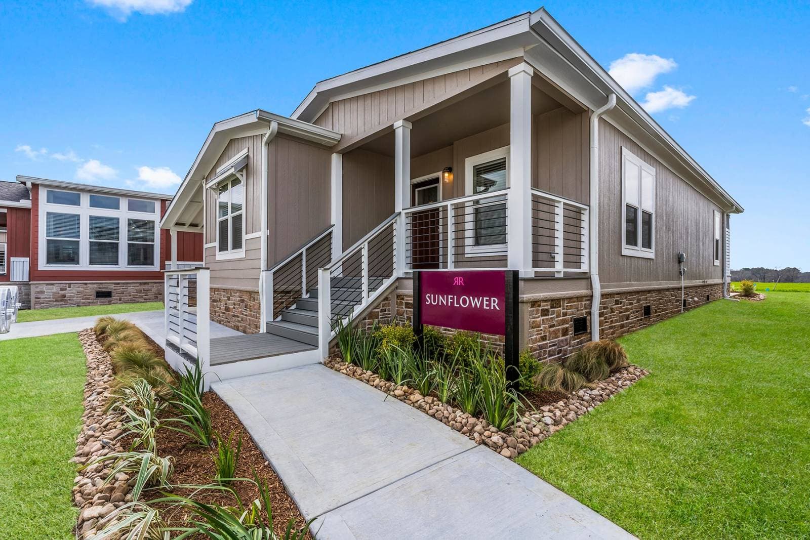 Innovation xl exterior home features