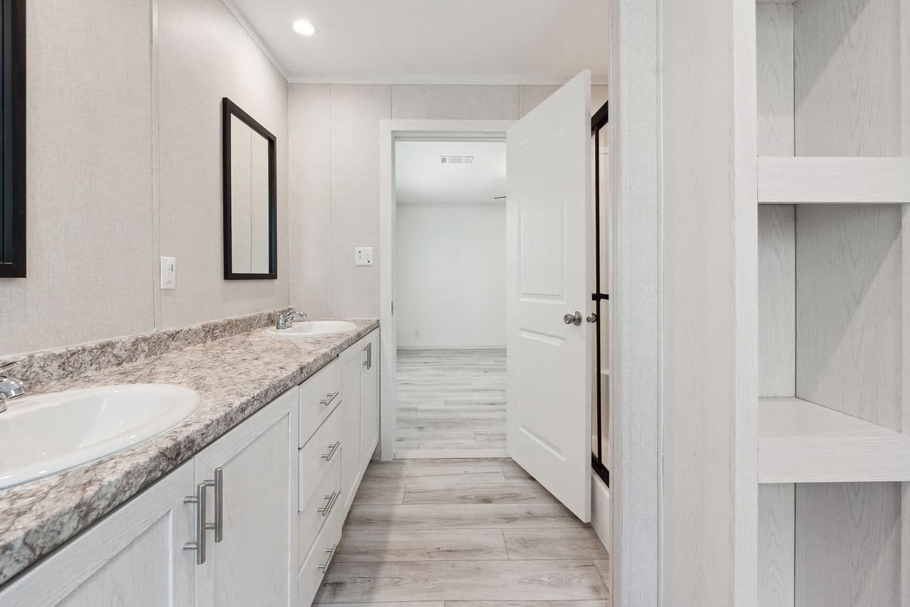 Nm2860l bathroom home features