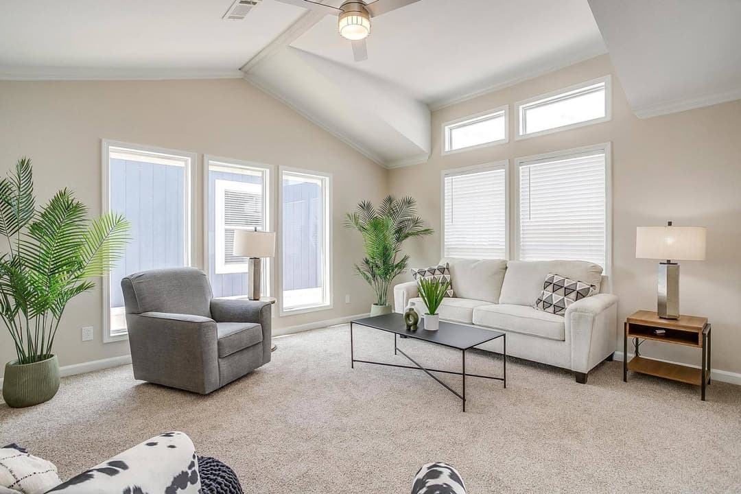 Innovation t interior home features