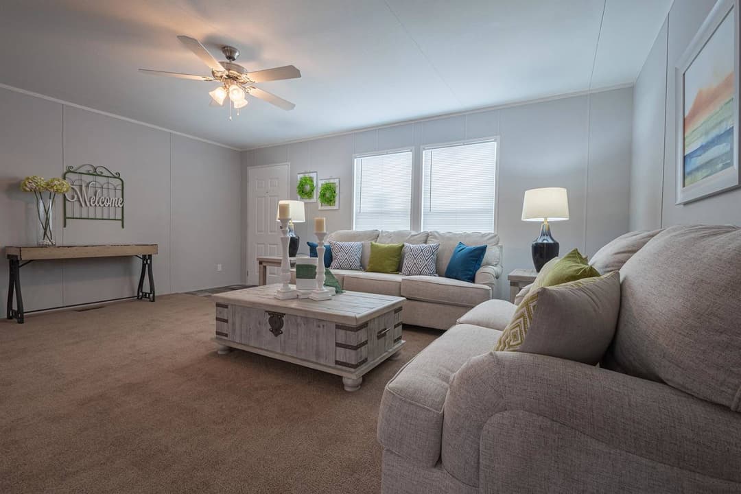 Redman rm3268a interior home features
