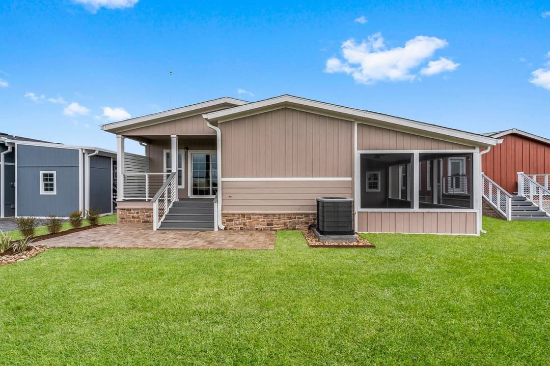 Innovation xl exterior home features