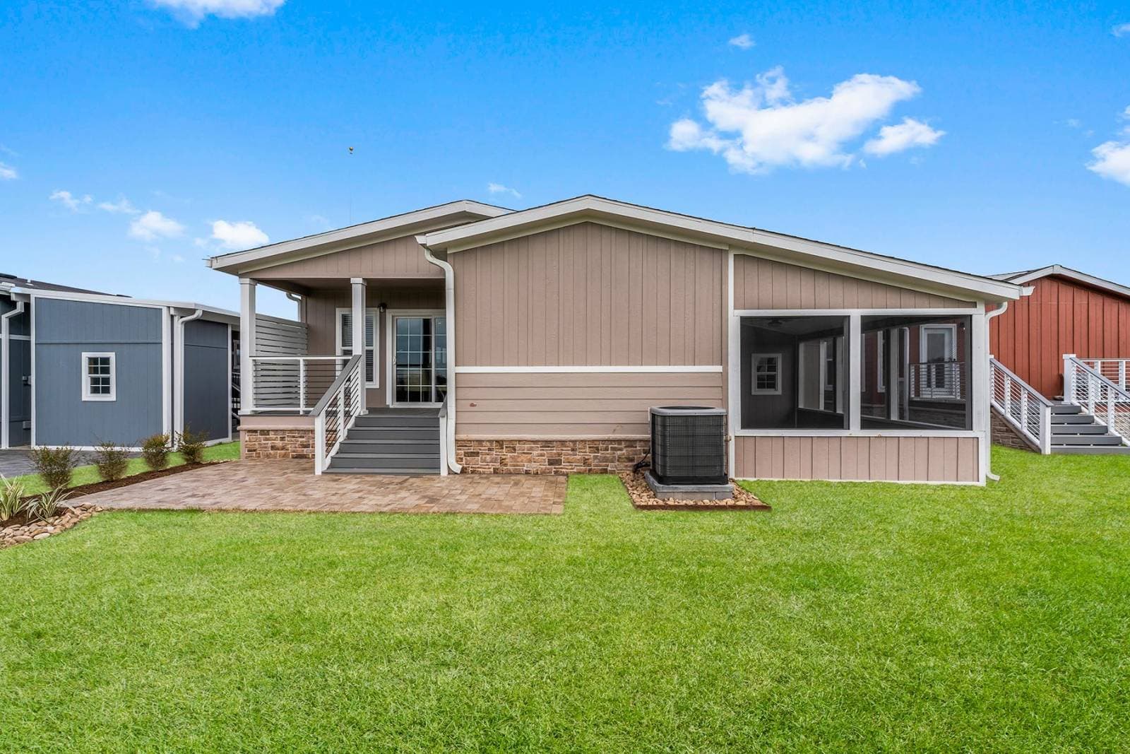 Innovation xl exterior home features