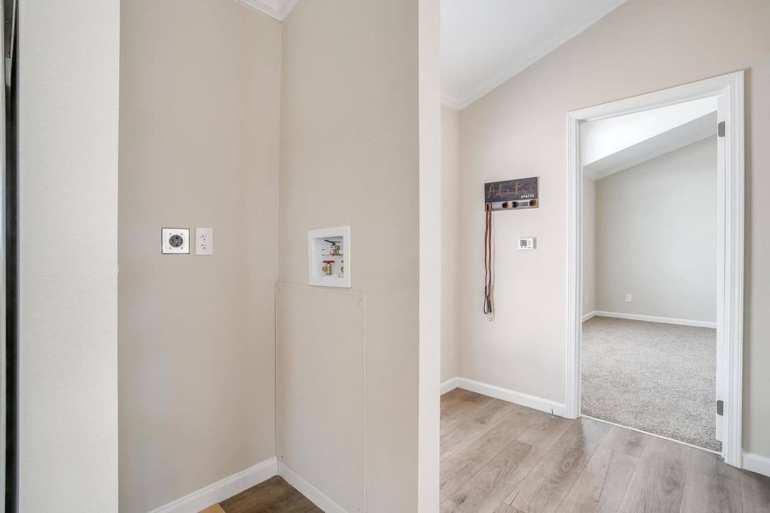 Innovation t interior home features