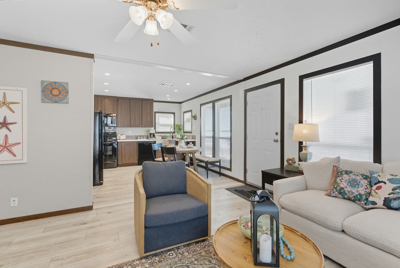 Nm2842j interior home features