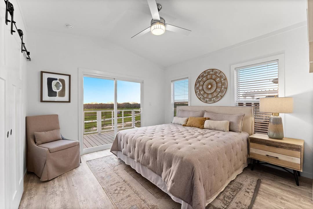 Innovation p bedroom home features