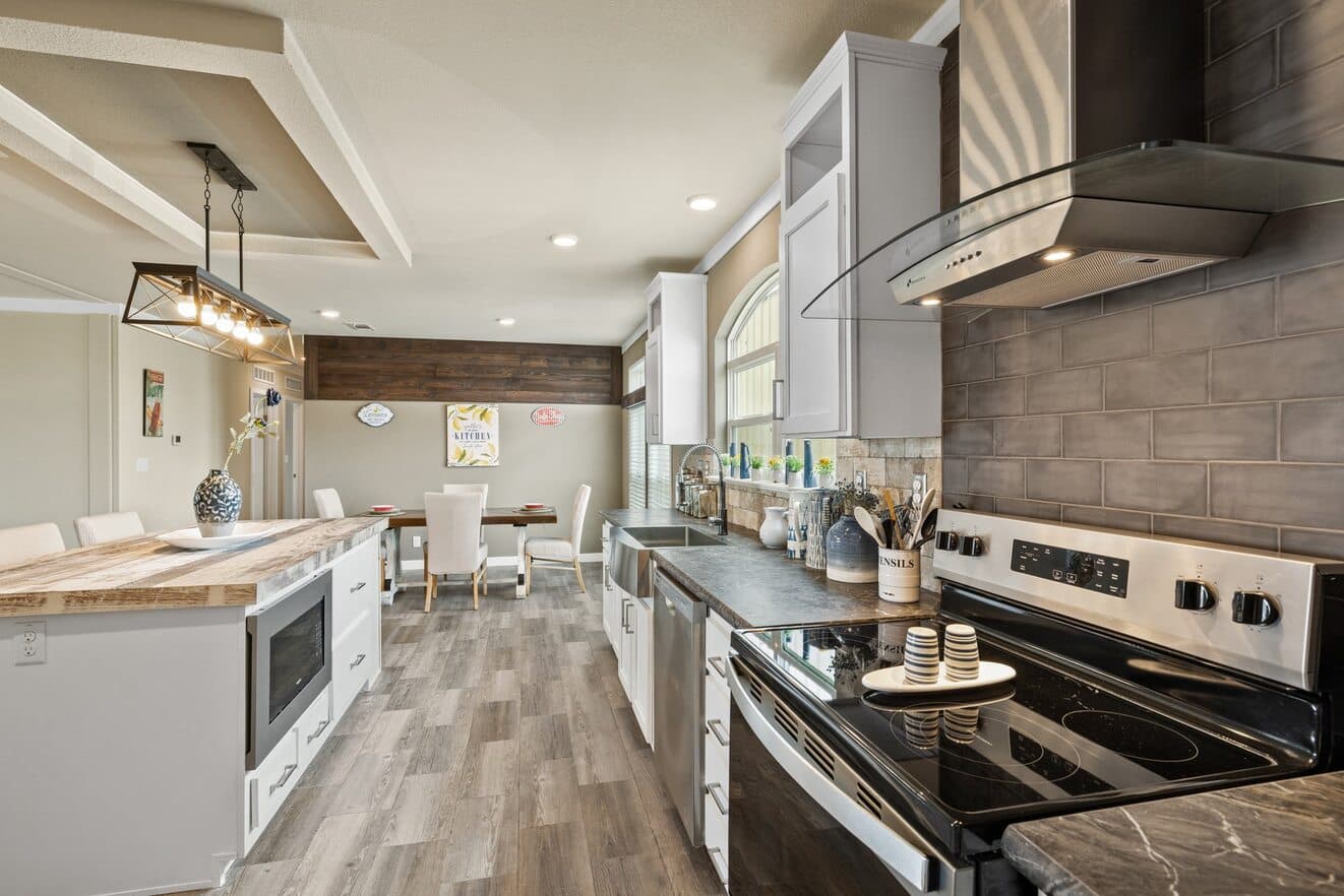 El rancho 32764a kitchen home features