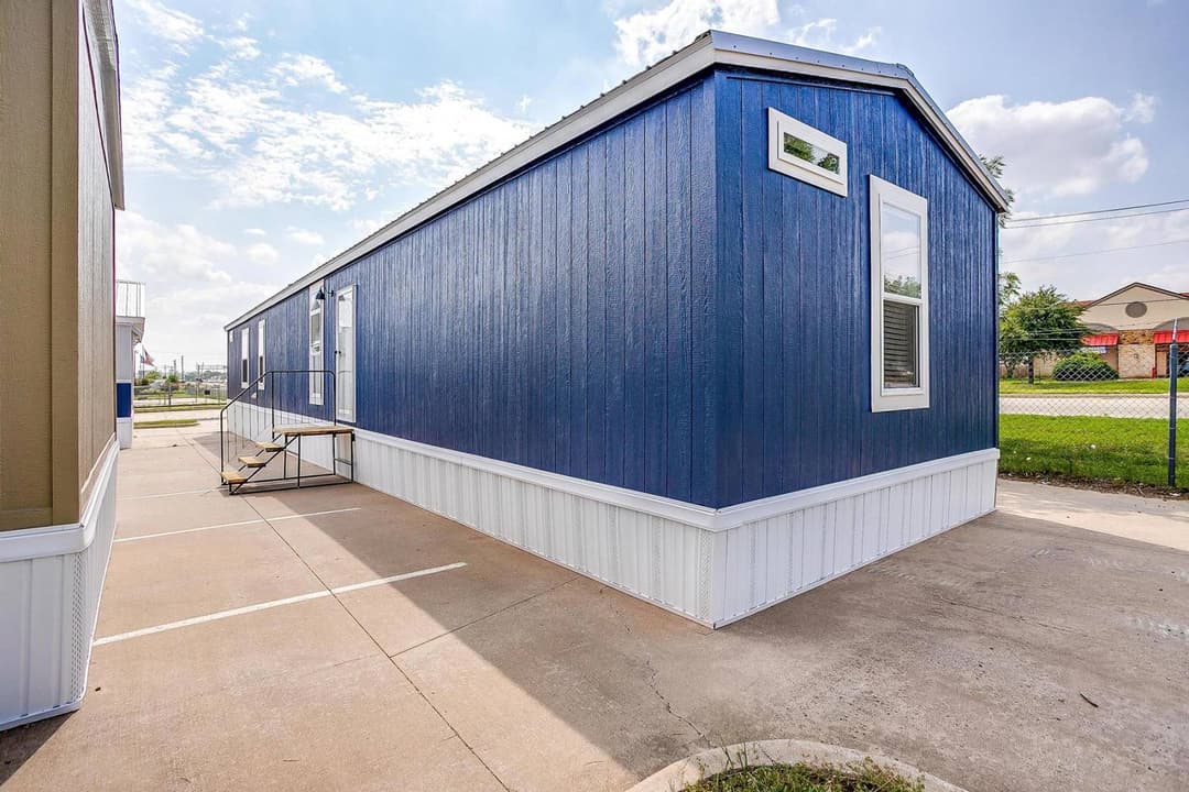 Ascend exterior home features
